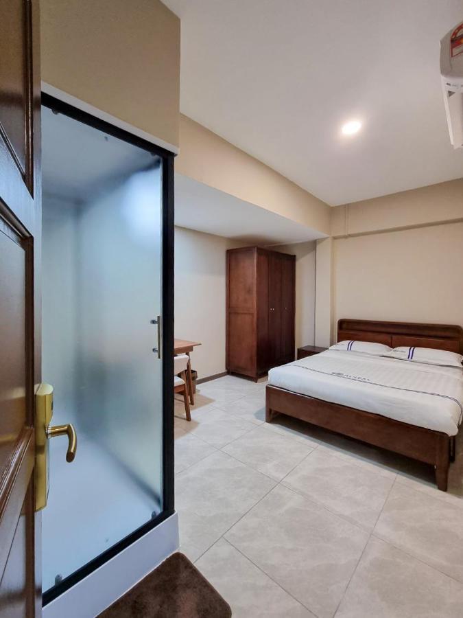 Global Residency Hotel Kota Kinabalu Buitenkant foto