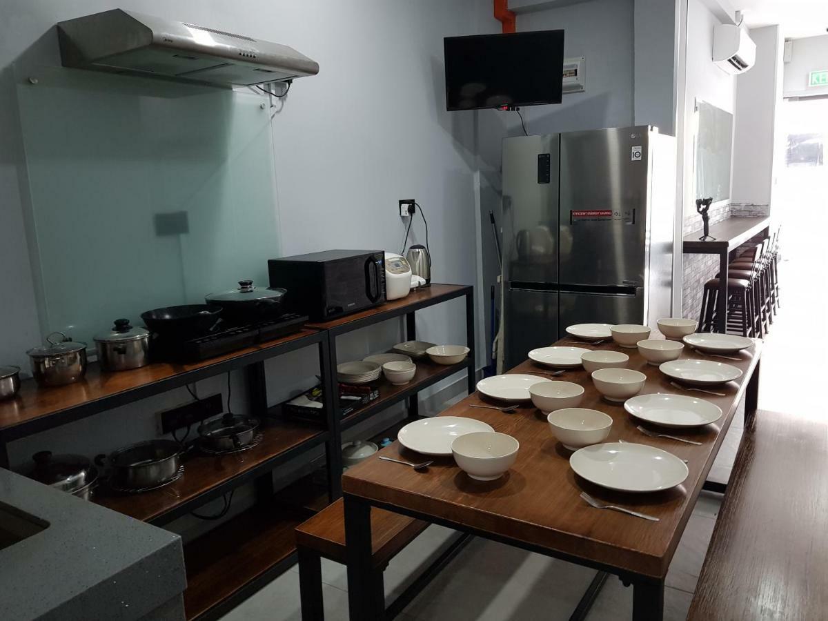 Global Residency Hotel Kota Kinabalu Buitenkant foto