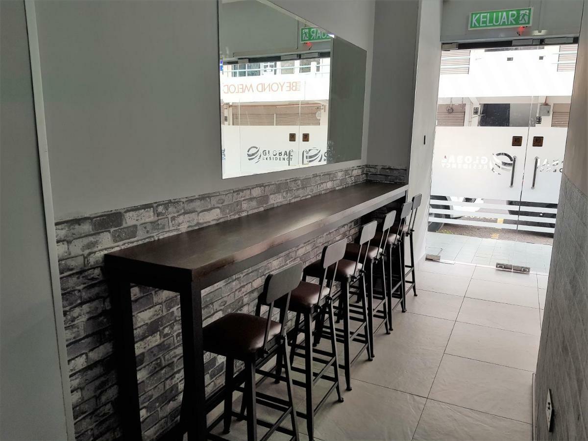 Global Residency Hotel Kota Kinabalu Buitenkant foto